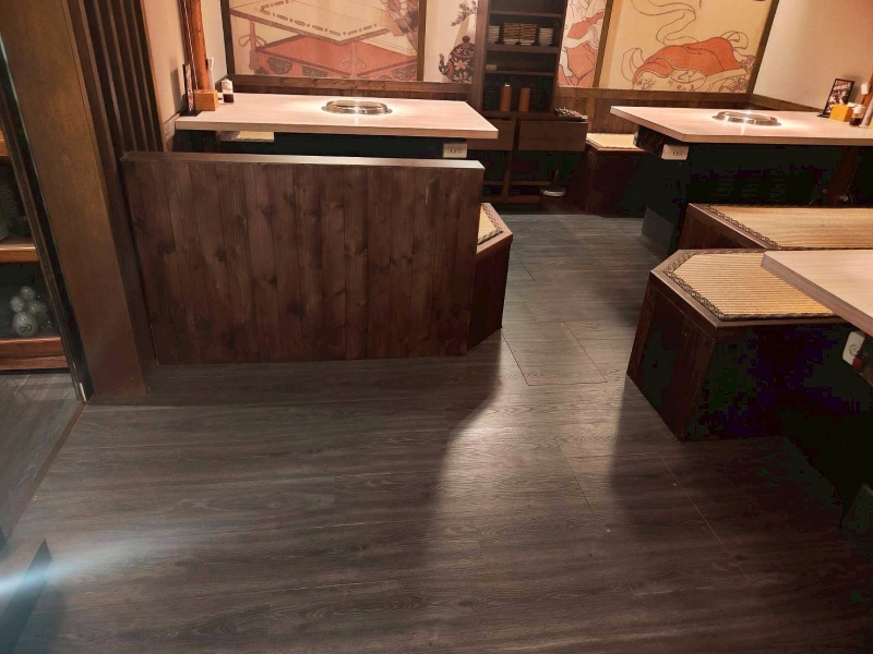 抗菌海島超耐磨｜9807 極夜黑橡