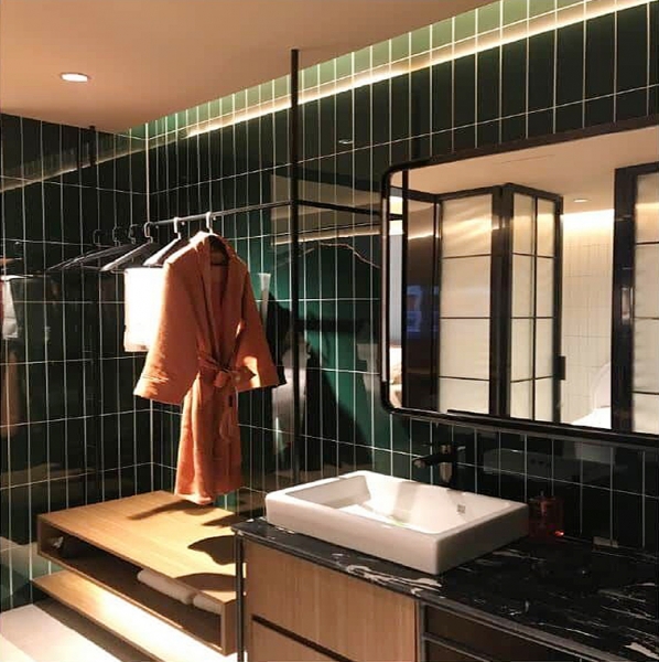 卡扣牆板 | 磚格紋理 Q0095 墨綠高光