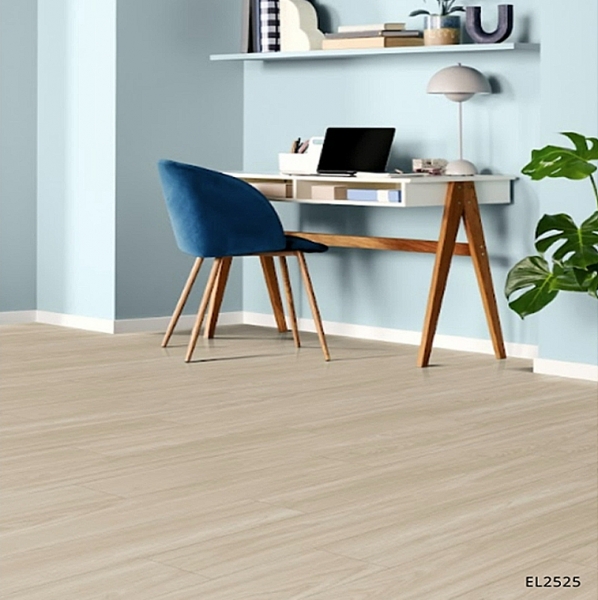 Classic 超耐磨木地板｜榭菲爾德淺色刺槐